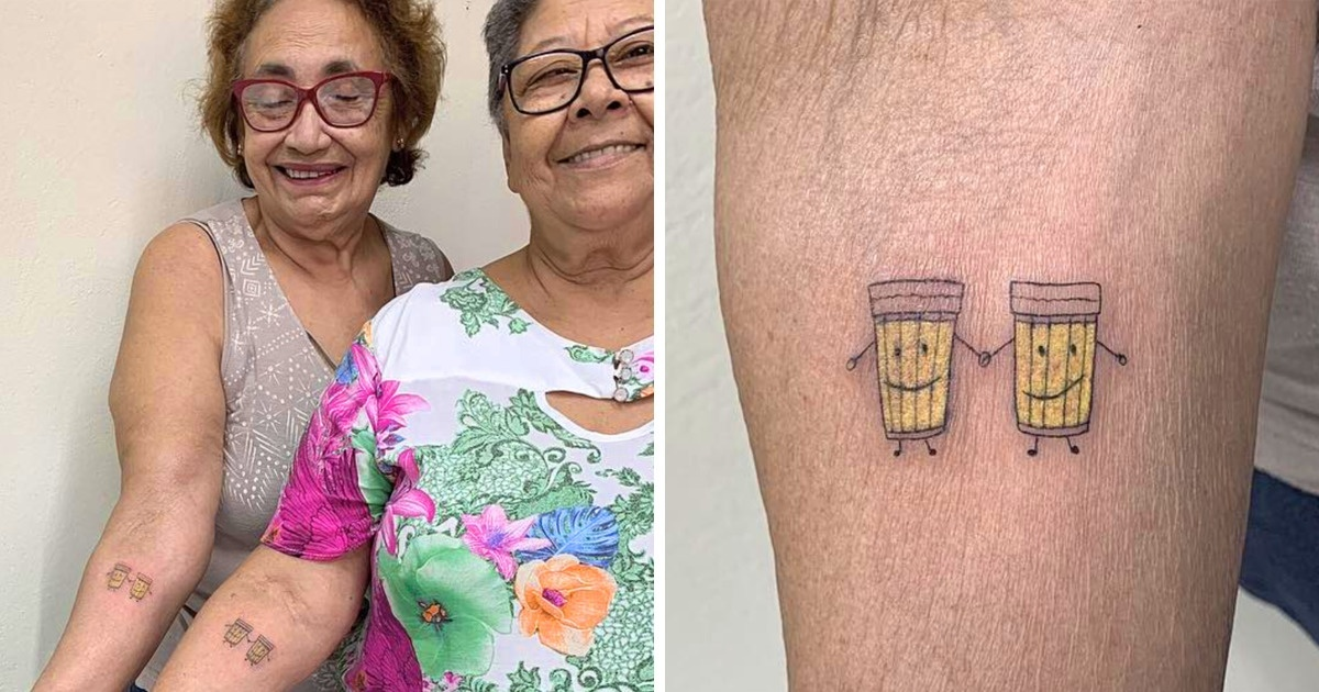 Doua doamne de 65 de ani au sărbătorit 30 de ani de prietenie , facandu-si tatuaje! Au mult curaj pentru varsta lor, nu?