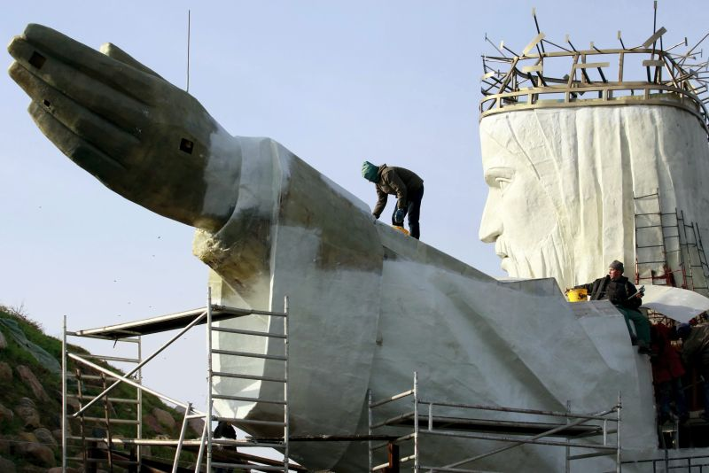 Capul Statuii lui Iisus din Brazilia a fost realizat de un român , aceasta fiind admirată zilnic de mii de turiști