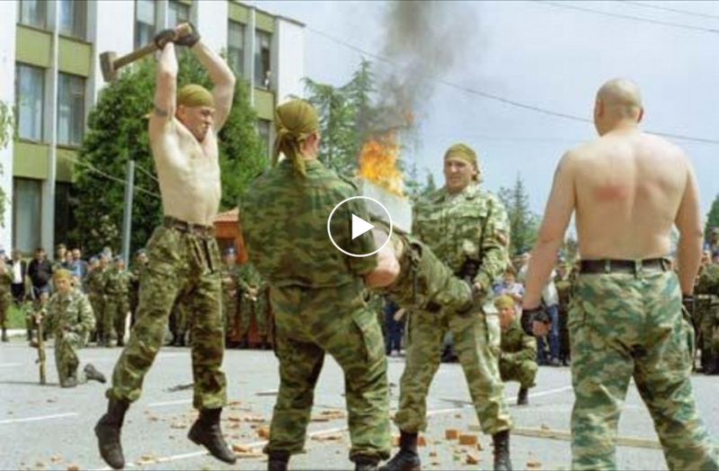 Iata de ce Rusii au cea mai puternica armata din lume! Antrenamentele lor sunt de-a dreptul inumane! Nimeni nu ar trebui sa le fie dusmani.. VIDEO