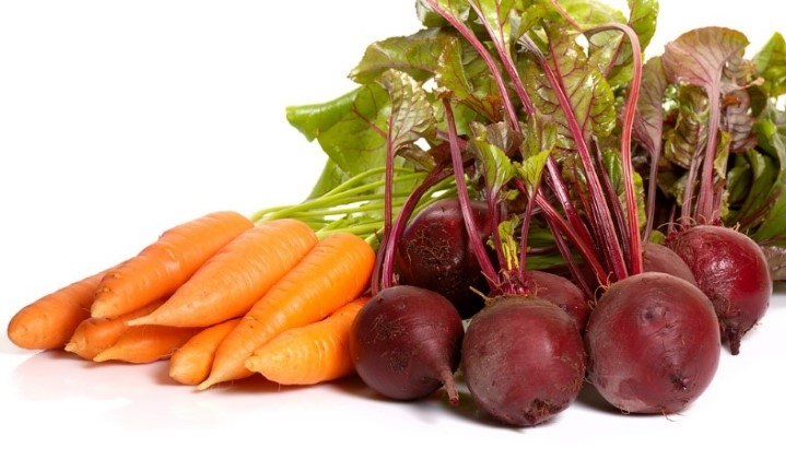 Cura cu sfeclă rosie + morcov – o combinaţie câştigătoare în tratarea acestor boli grave