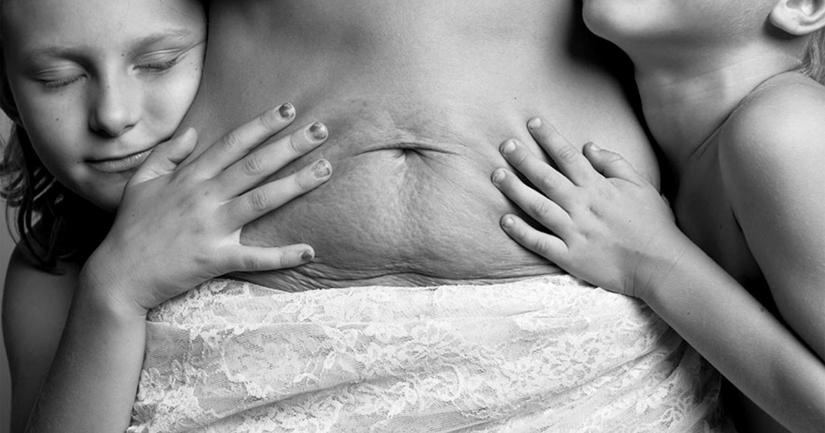 Un fotograf prezintă corpul unei femei după sarcină și nu este ceea ce vedem în revistele de modă